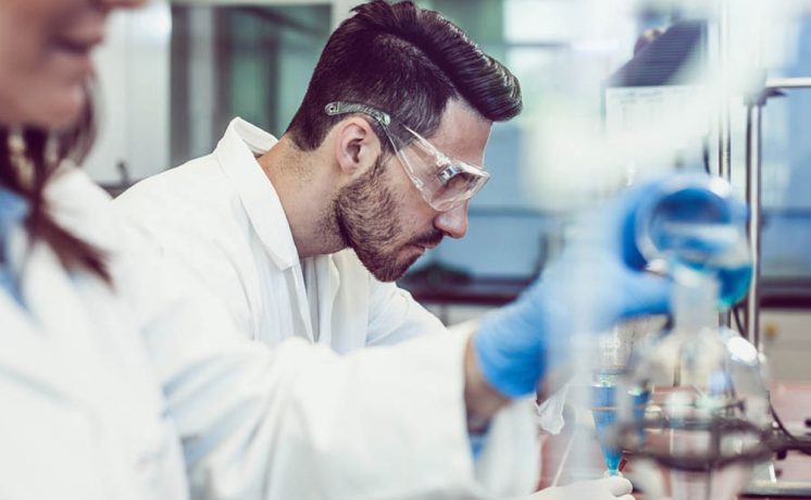People-in-a-lab-V4